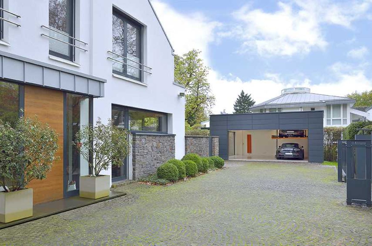 Kontaktinformationen - Fotograf: Tel.: 030-41769559, Email: post@barlofotografik.de